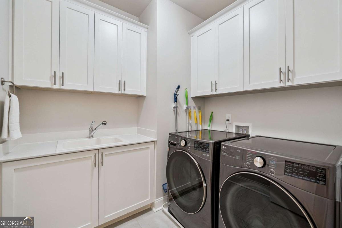 5172 Lower Creek Street Peachtree Corners - 17