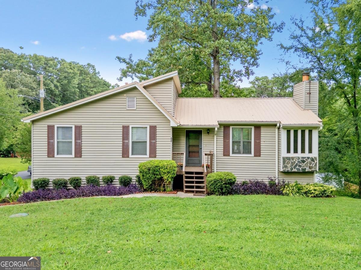 629 Silver Trace Court Woodstock - 1