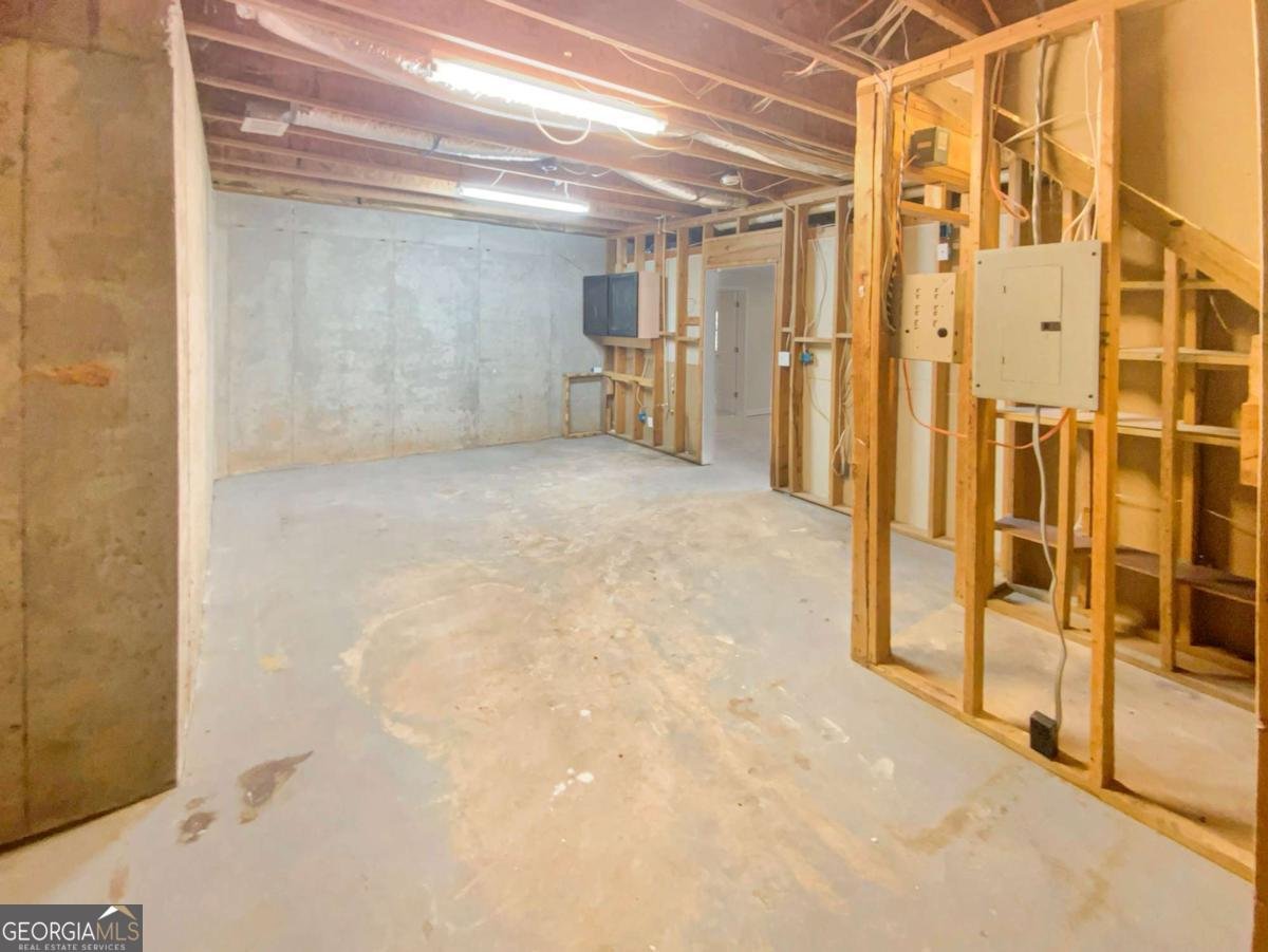 7045 Treeline Drive Cumming - 28