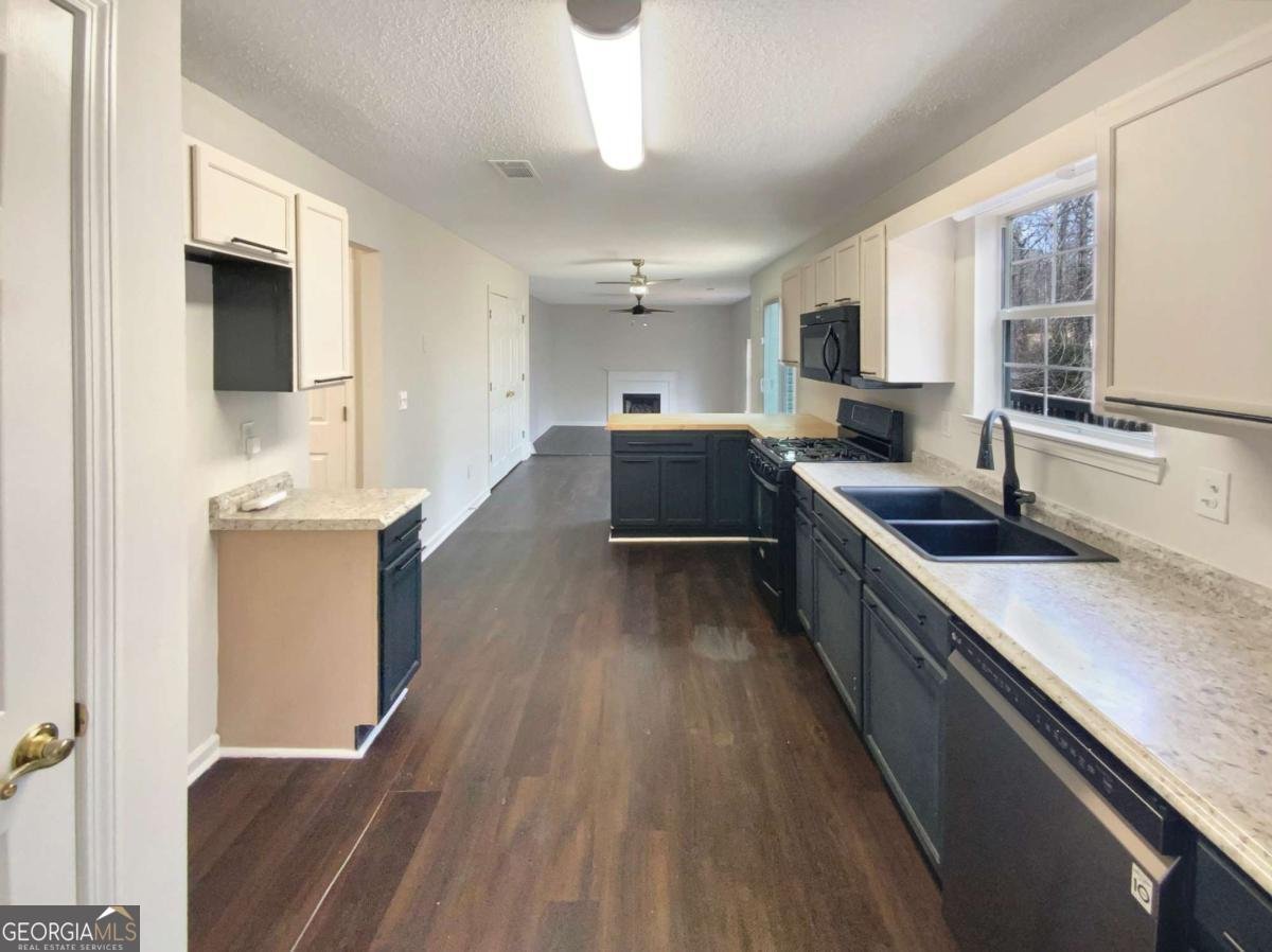 7045 Treeline Drive Cumming - 3