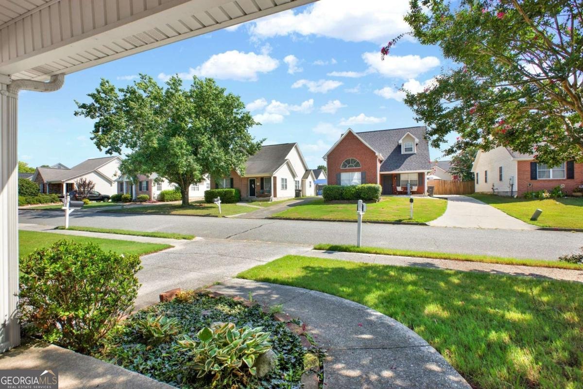 68 Pointe North Drive Cartersville - 35
