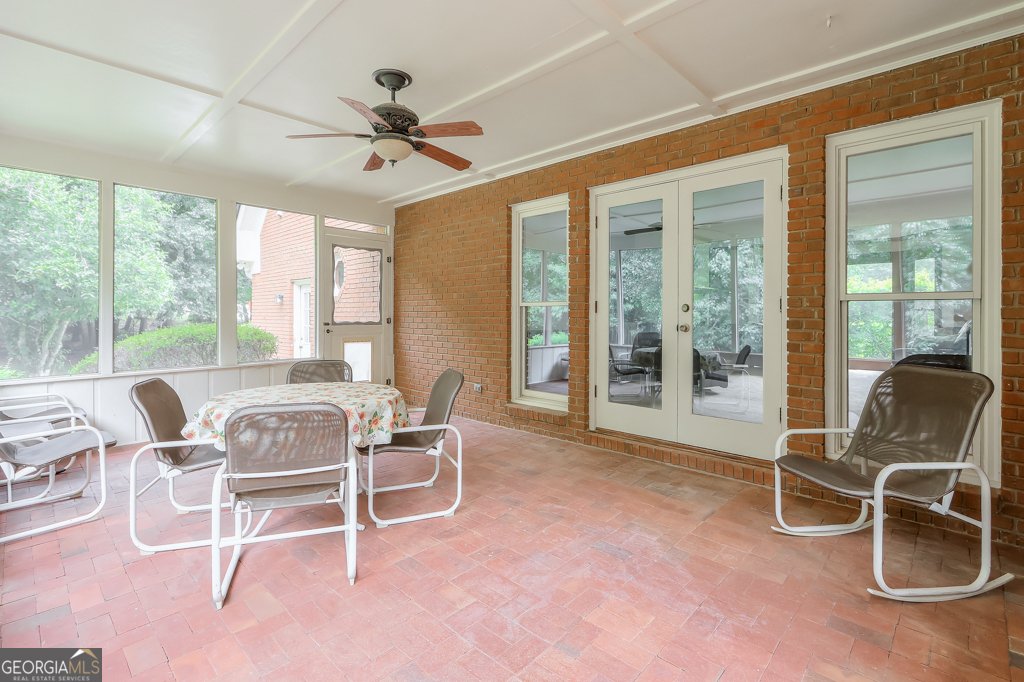 2701 Gardenwood Court Lilburn - 20