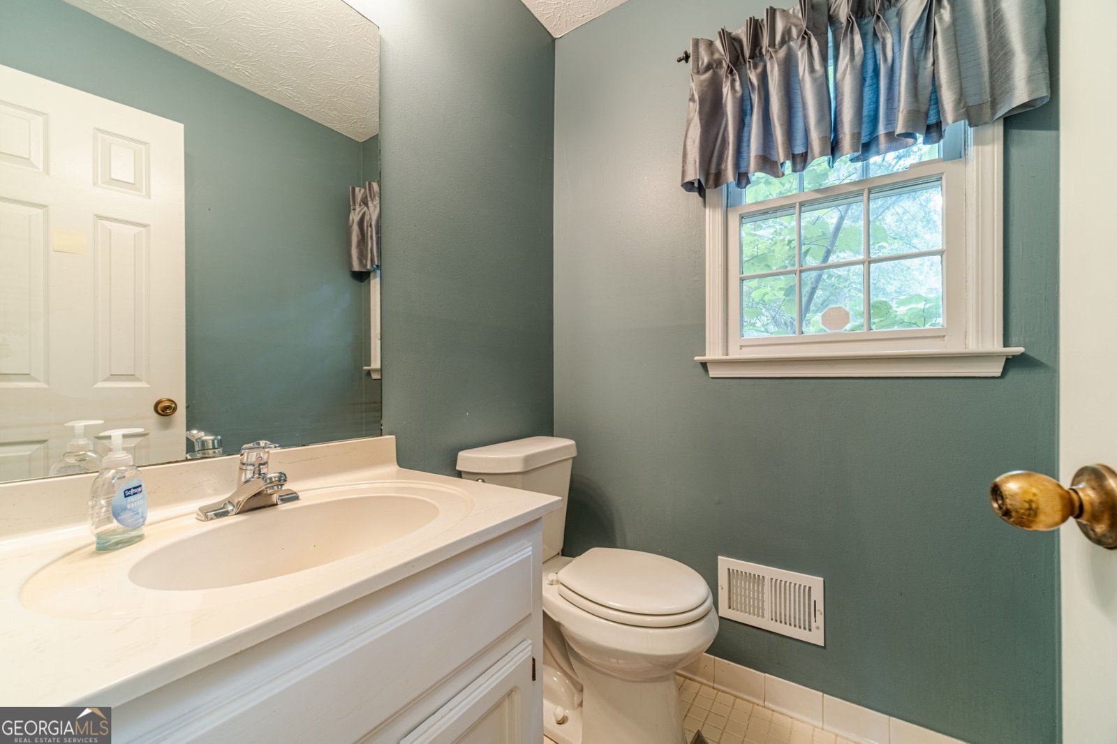 1576 Isham Drive Lawrenceville - 15