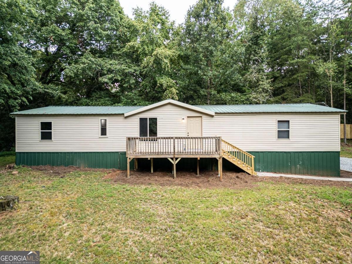216 SPRUCE Lane Cornelia - 1