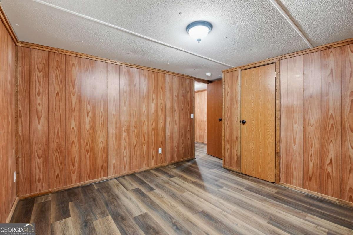 216 SPRUCE Lane Cornelia - 16