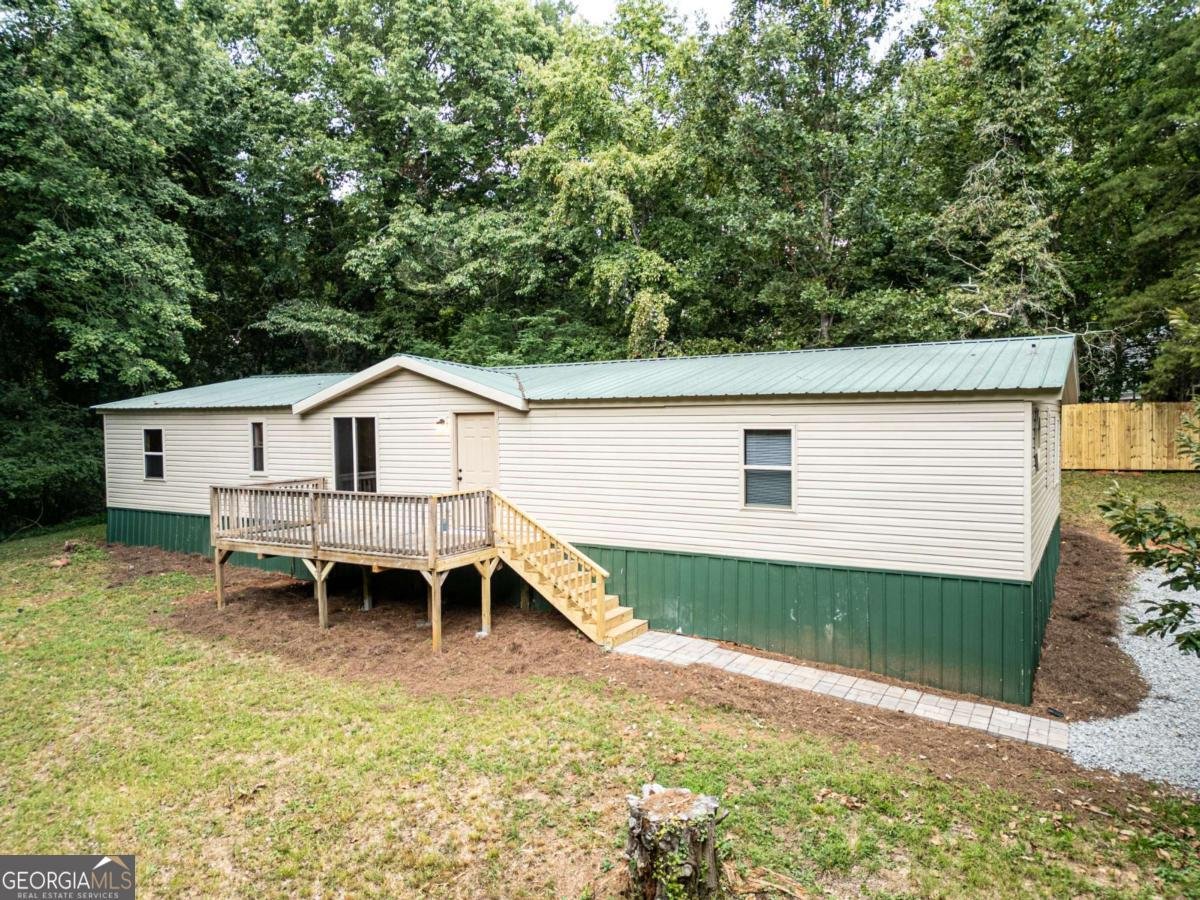 216 SPRUCE Lane Cornelia - 2