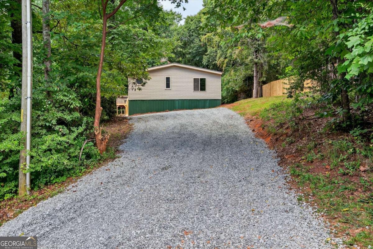 216 SPRUCE Lane Cornelia - 5