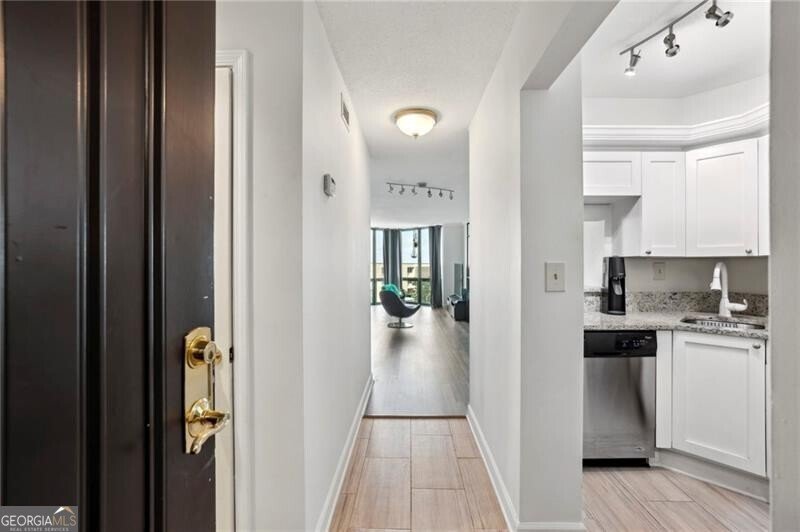 2870 Pharr Court South Atlanta - 13