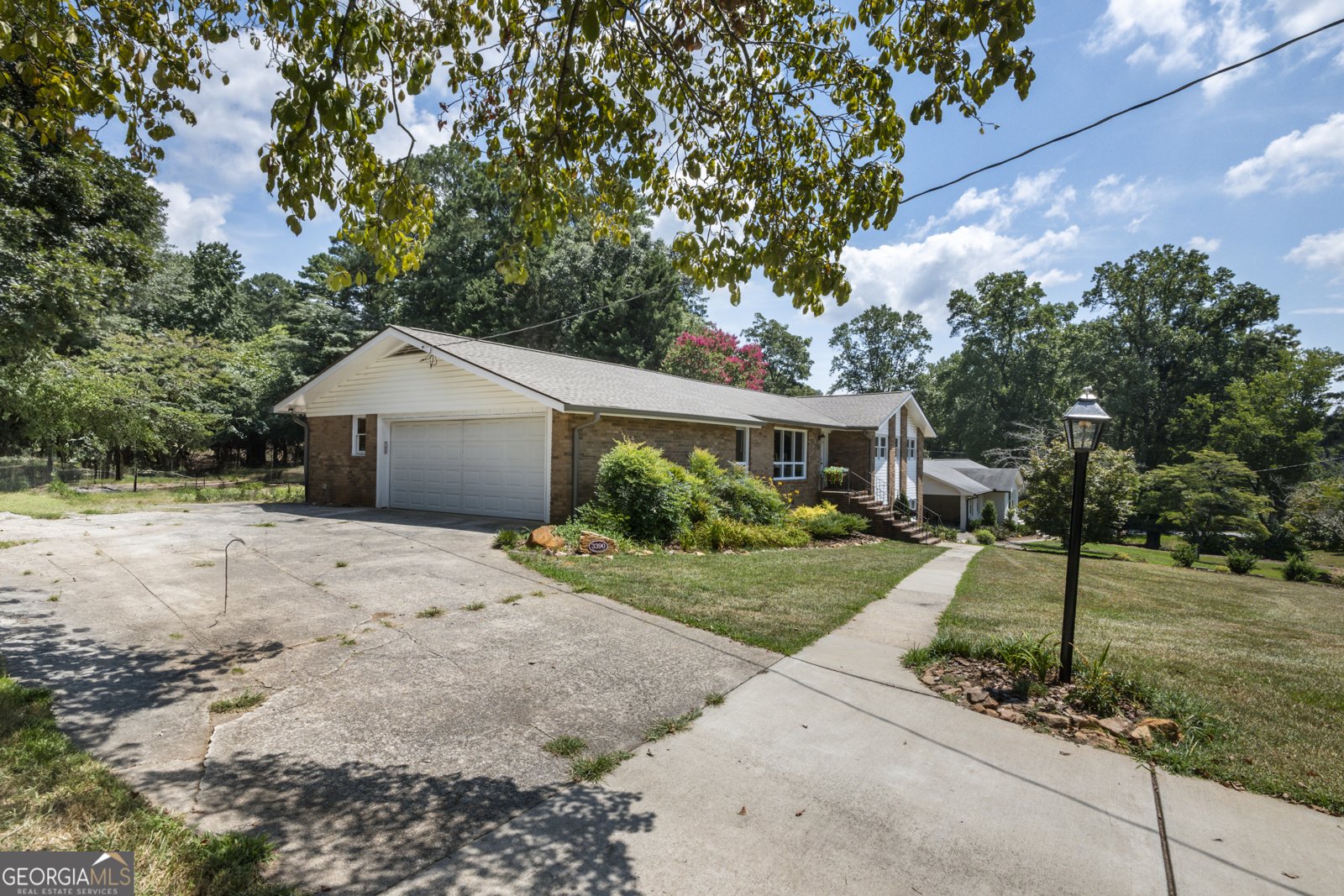 3390 Hickory Crest Drive Marietta - 34