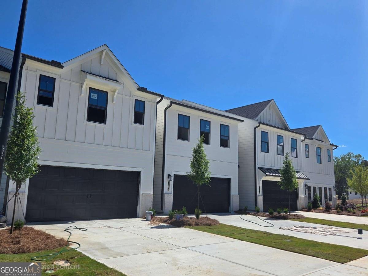 7211 Sherwood Square Drive (Lot 220) Flowery Branch - 2