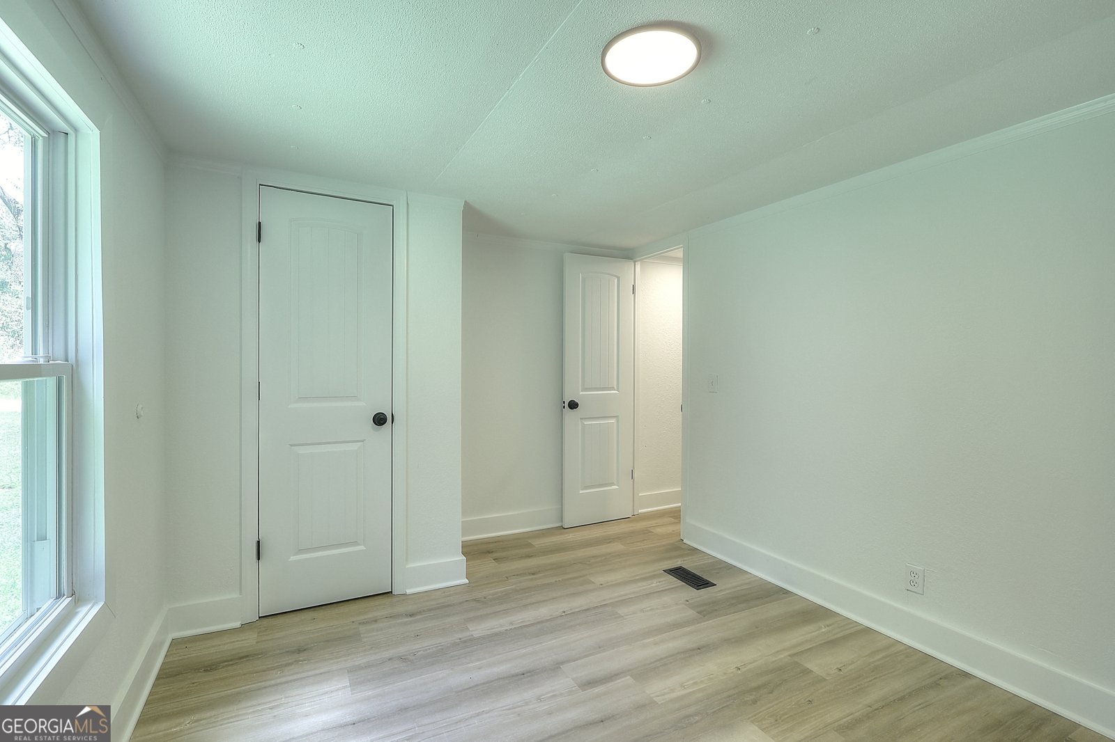 1005 Dowel Road Royston - 17