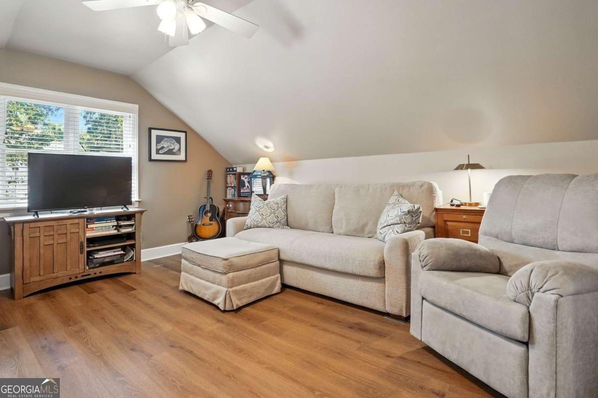 202 Vassar Point Drive St. Simons - 32