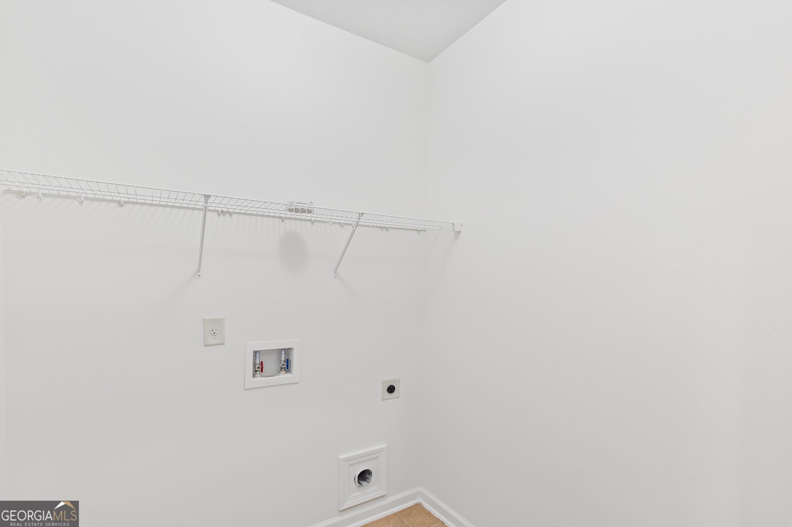 3584 Archgate Court Milton - 5