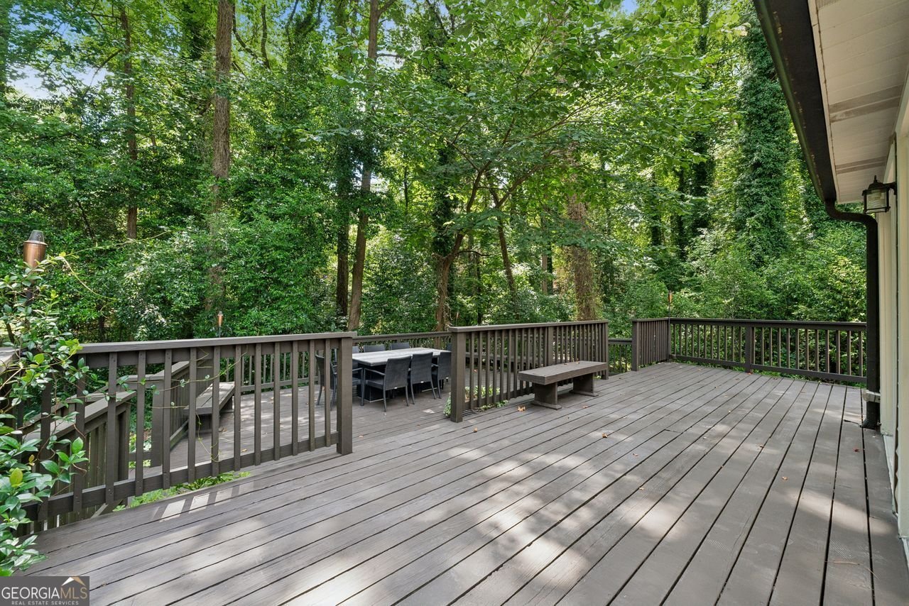 3675 TOXAWAY Court Chamblee - 34