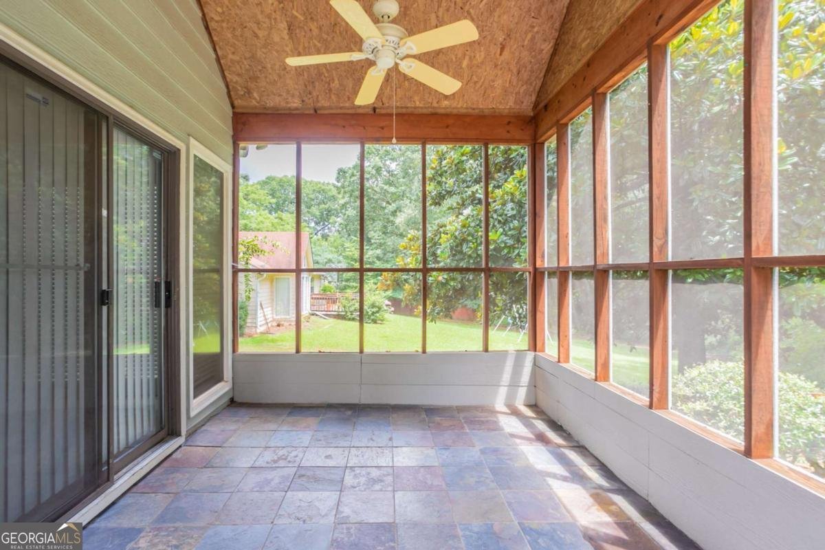 1308 Panhandle Way Hampton - 32