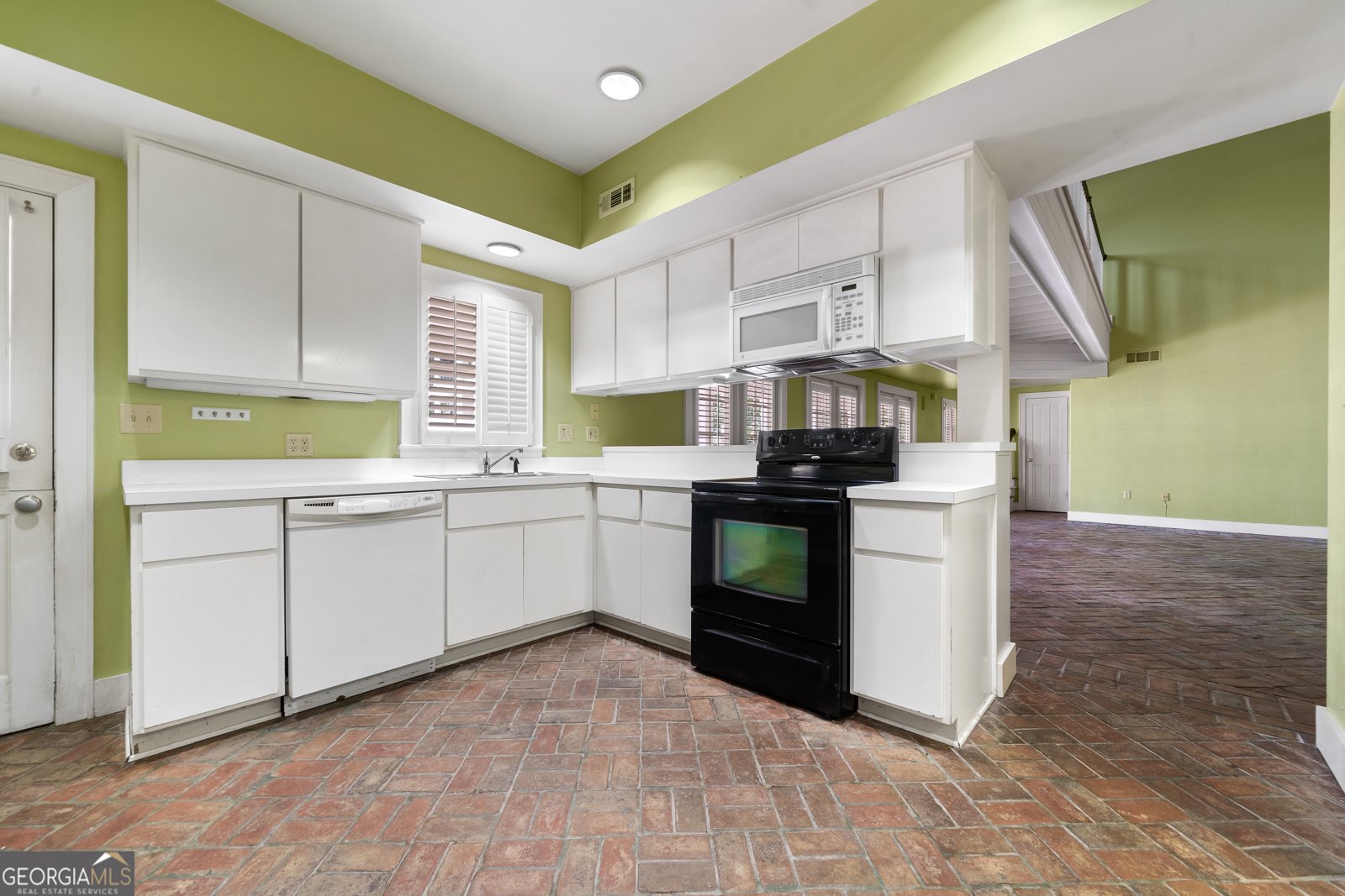 617 Dixie Avenue Madison - 84