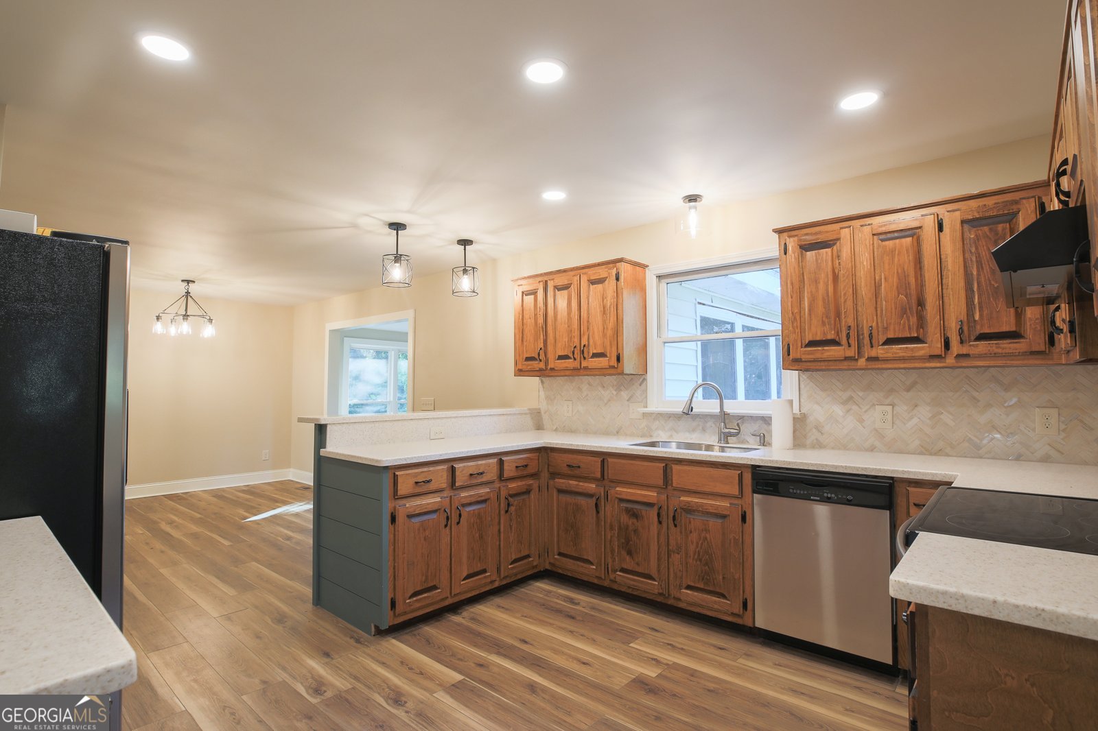 5540 Farm House Lane Oakwood - 24