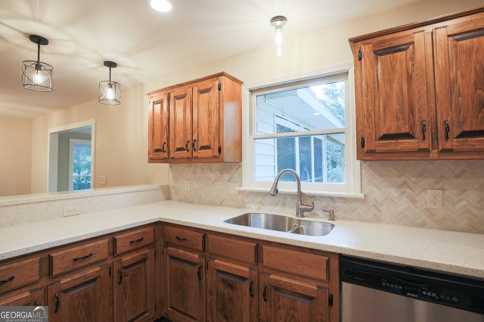 5540 Farm House Lane Oakwood - 25