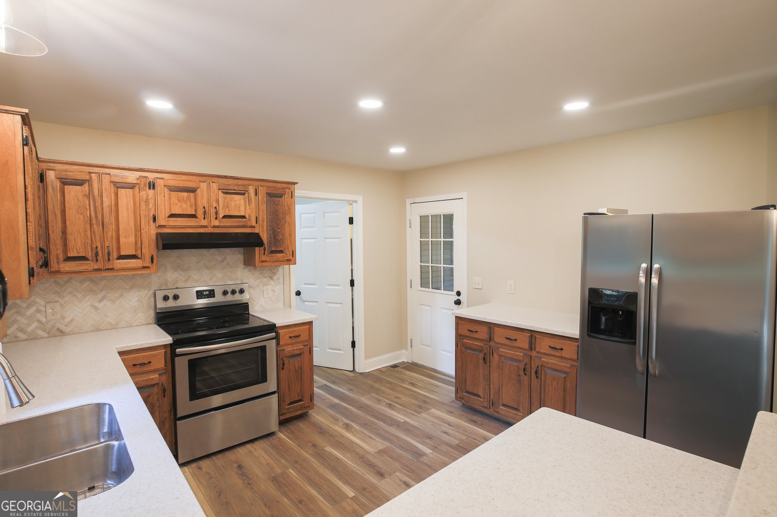 5540 Farm House Lane Oakwood - 26