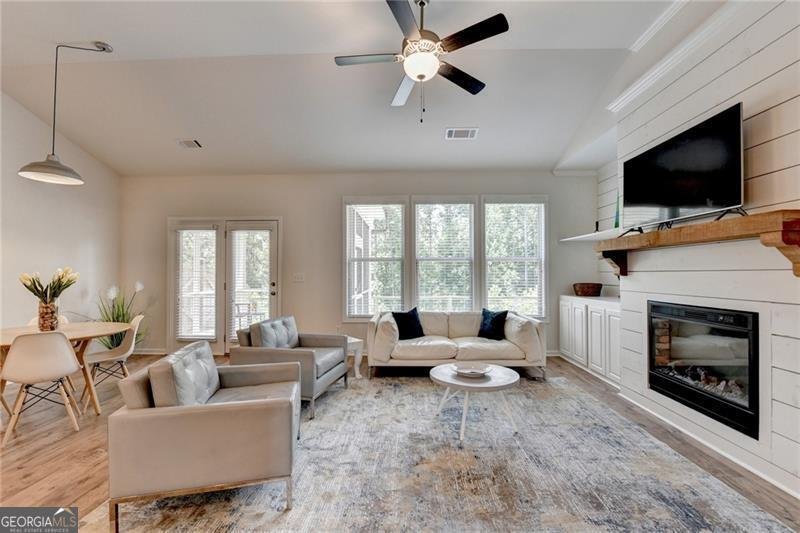 5434 Railway Lane Flowery Branch - 14