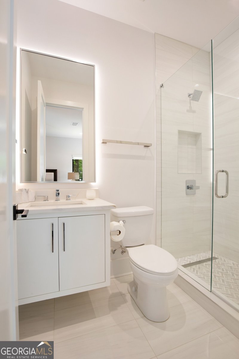 1192 Bernadette Lane Brookhaven - 34