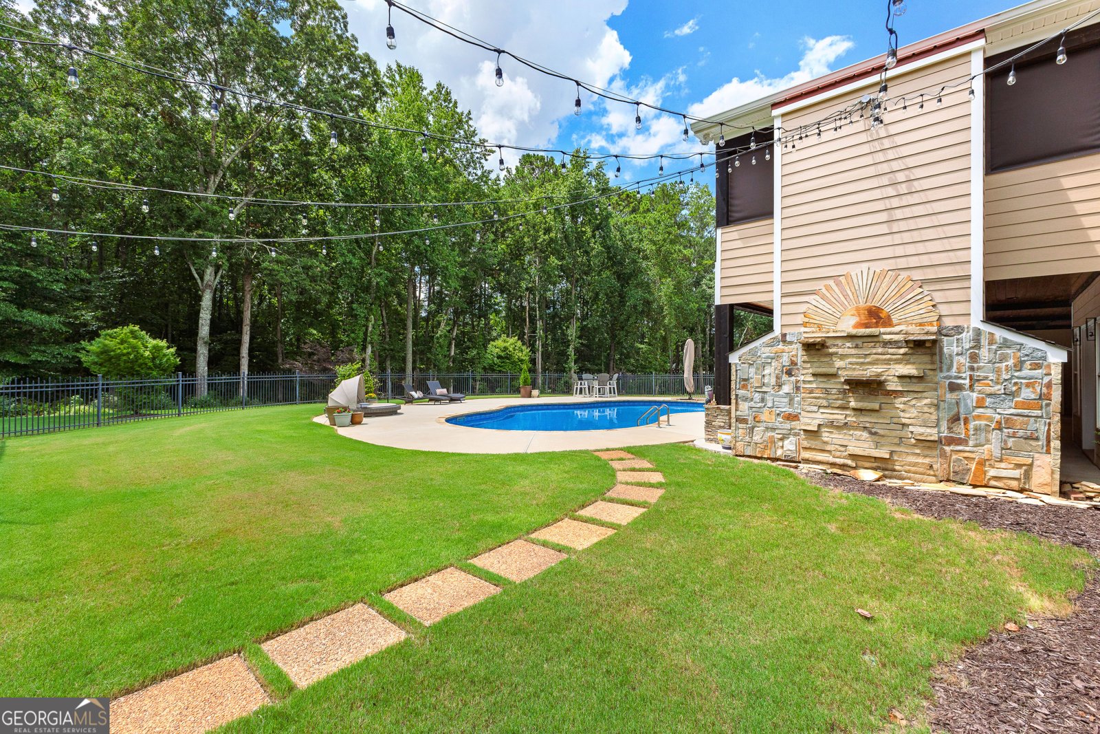 423 Mask Road Brooks - 23