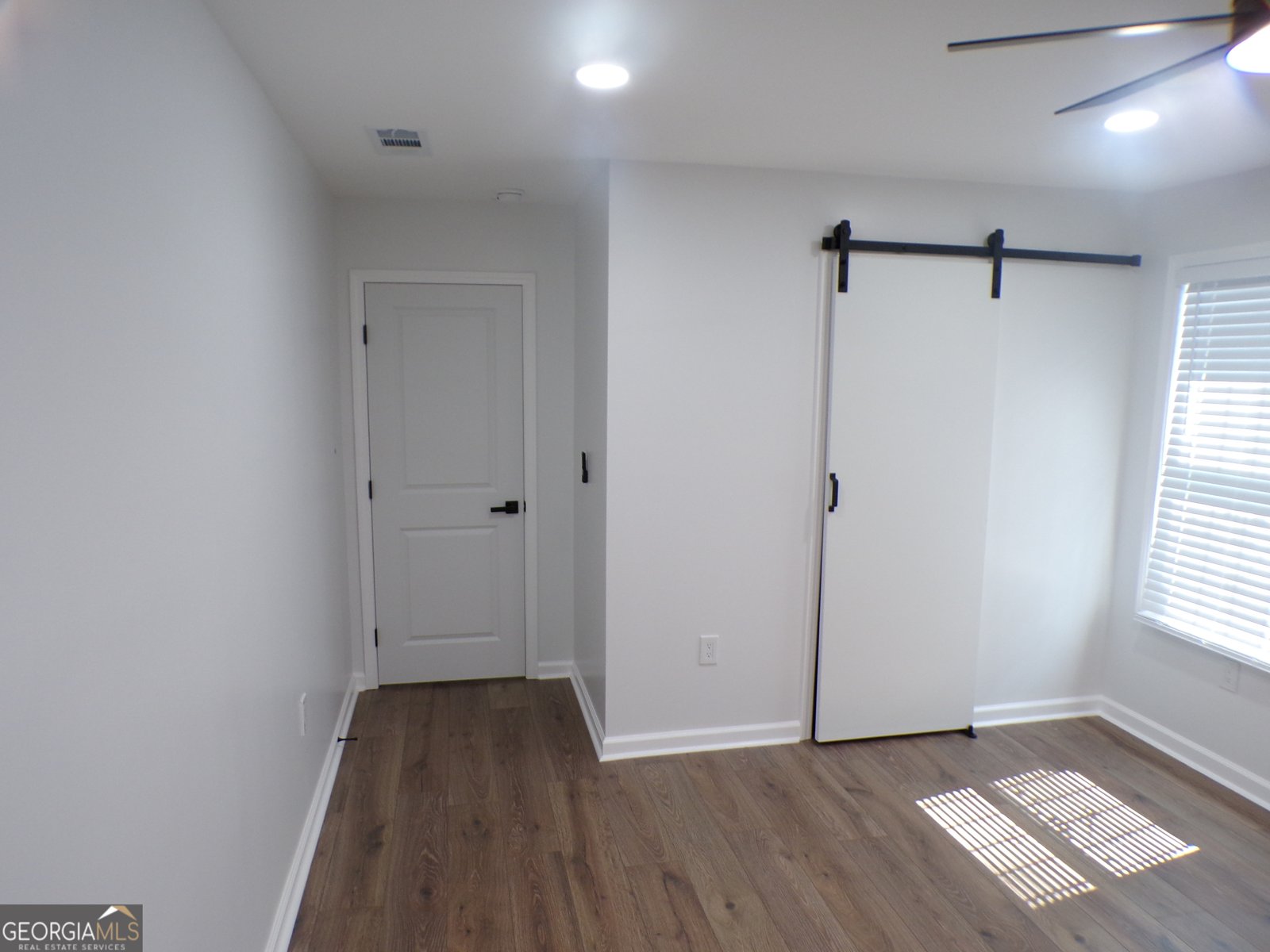 530 Park Valley Drive Atlanta - 33