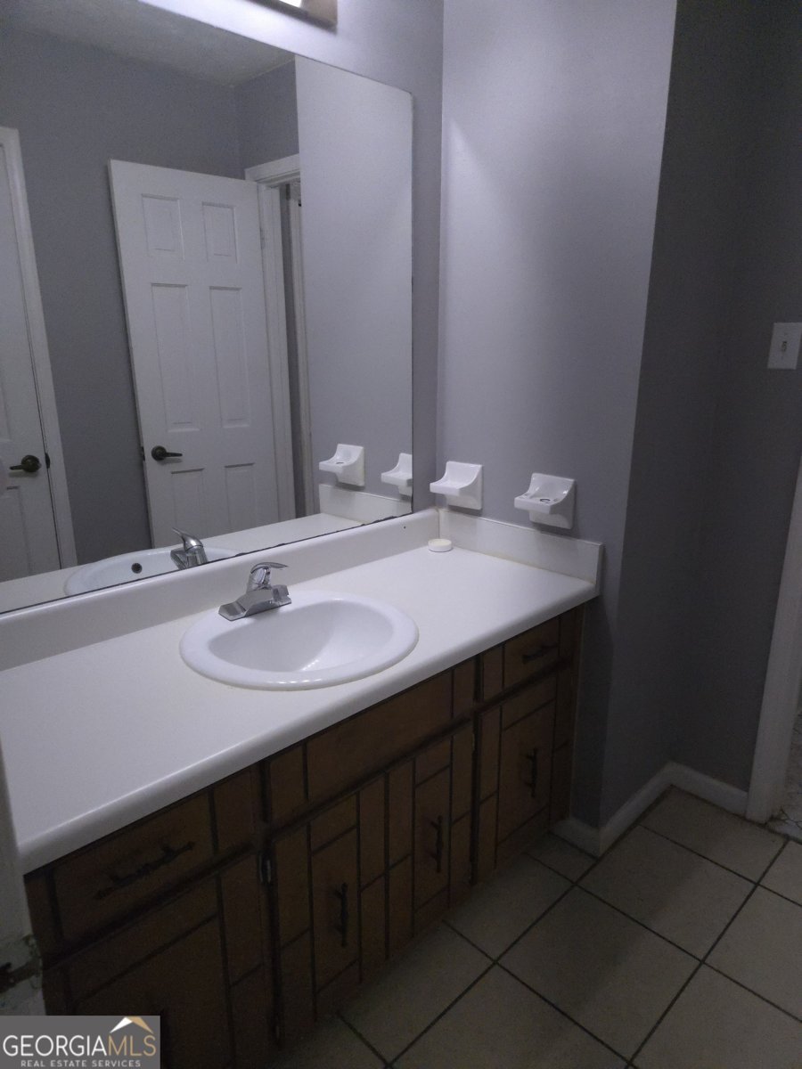 1529 Winchester Trail Riverdale - 16