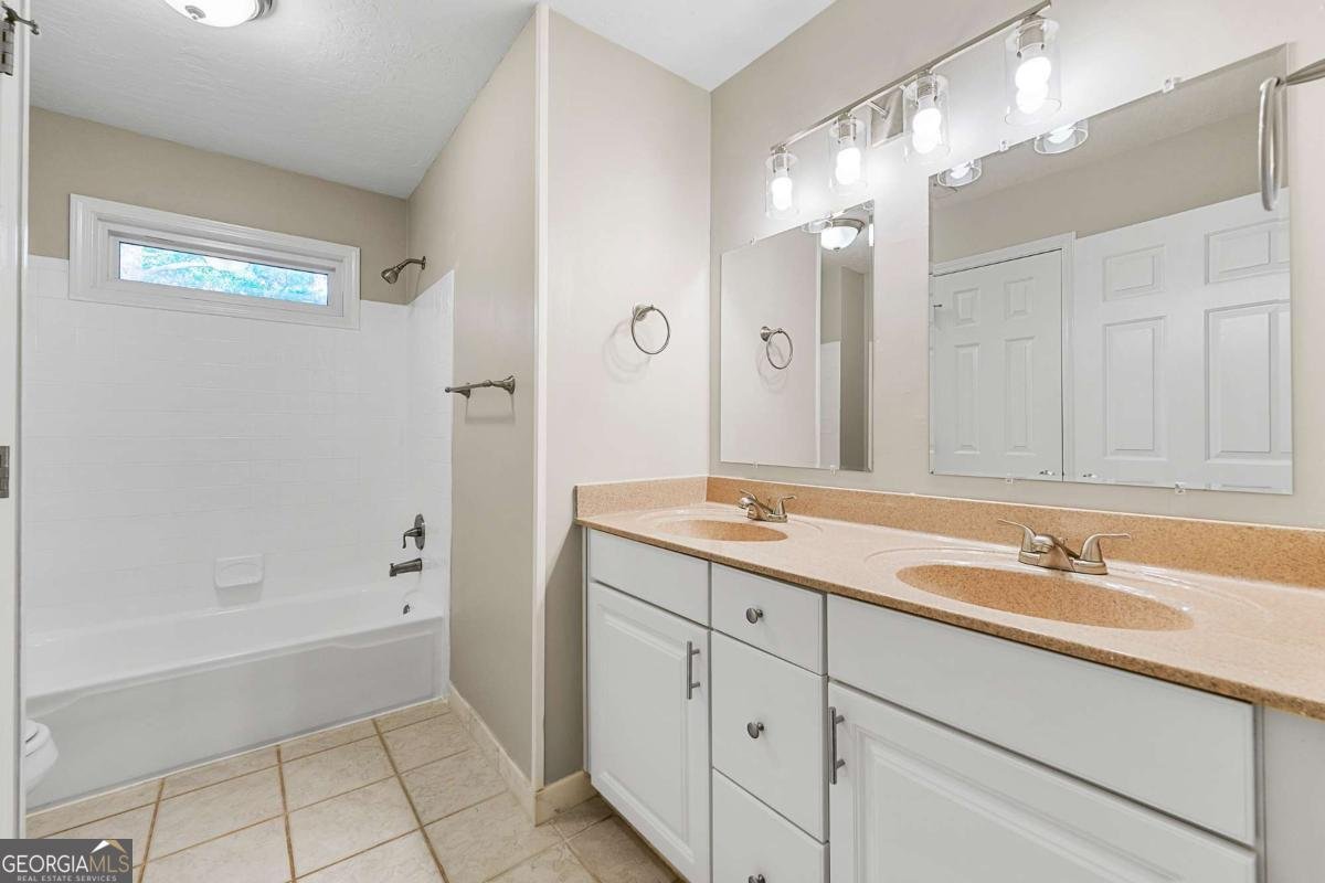 4005 Watkins Glen Drive Woodstock - 11