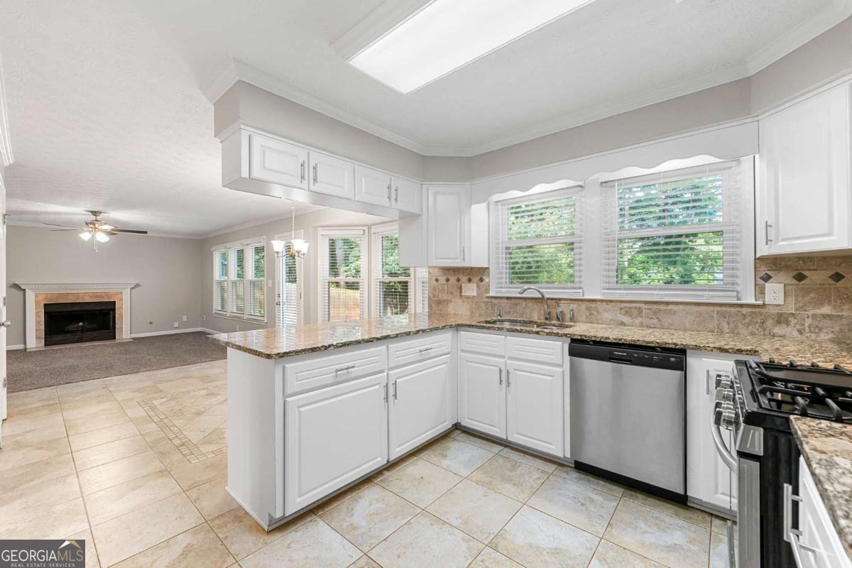 4005 Watkins Glen Drive Woodstock - 5