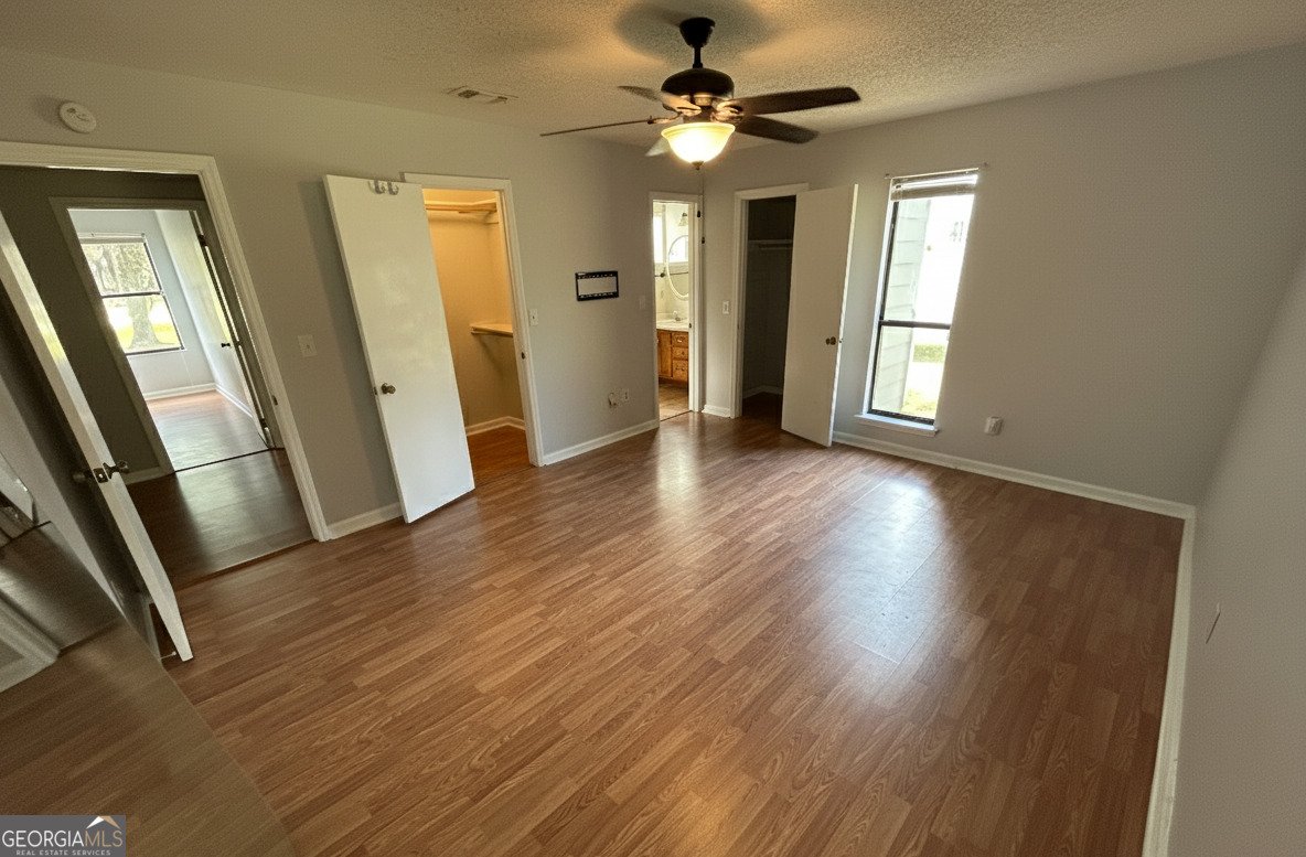 58 Deals Circle Woodbine - 13