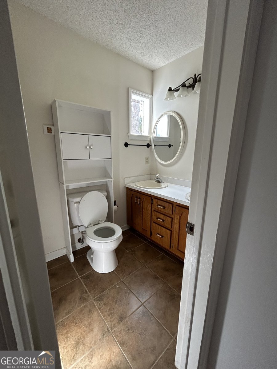 58 Deals Circle Woodbine - 14