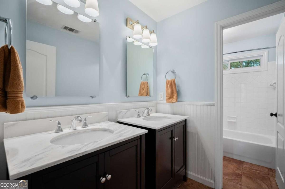 1671 MULBERRY LAKE Drive Dacula - 37