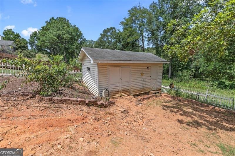 629 TEAL Drive Winder - 35