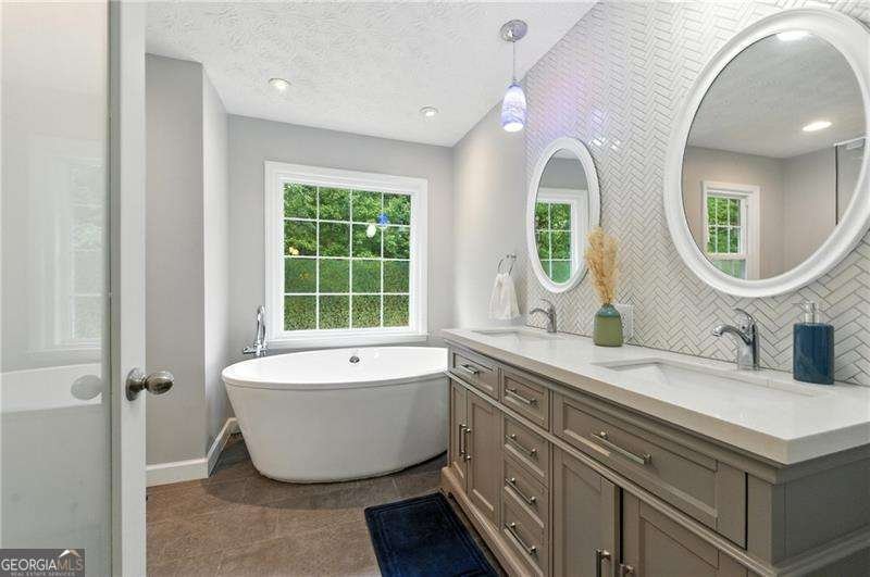 1313 Bustling Lane Marietta - 12