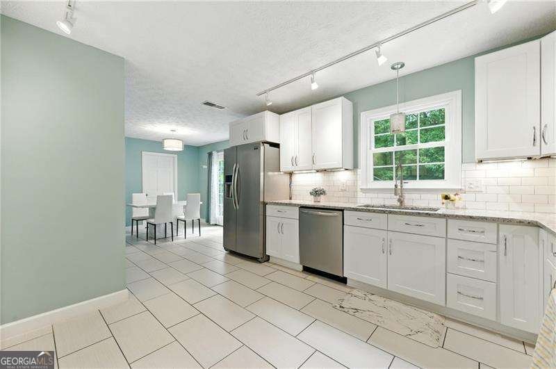 1313 Bustling Lane Marietta - 5