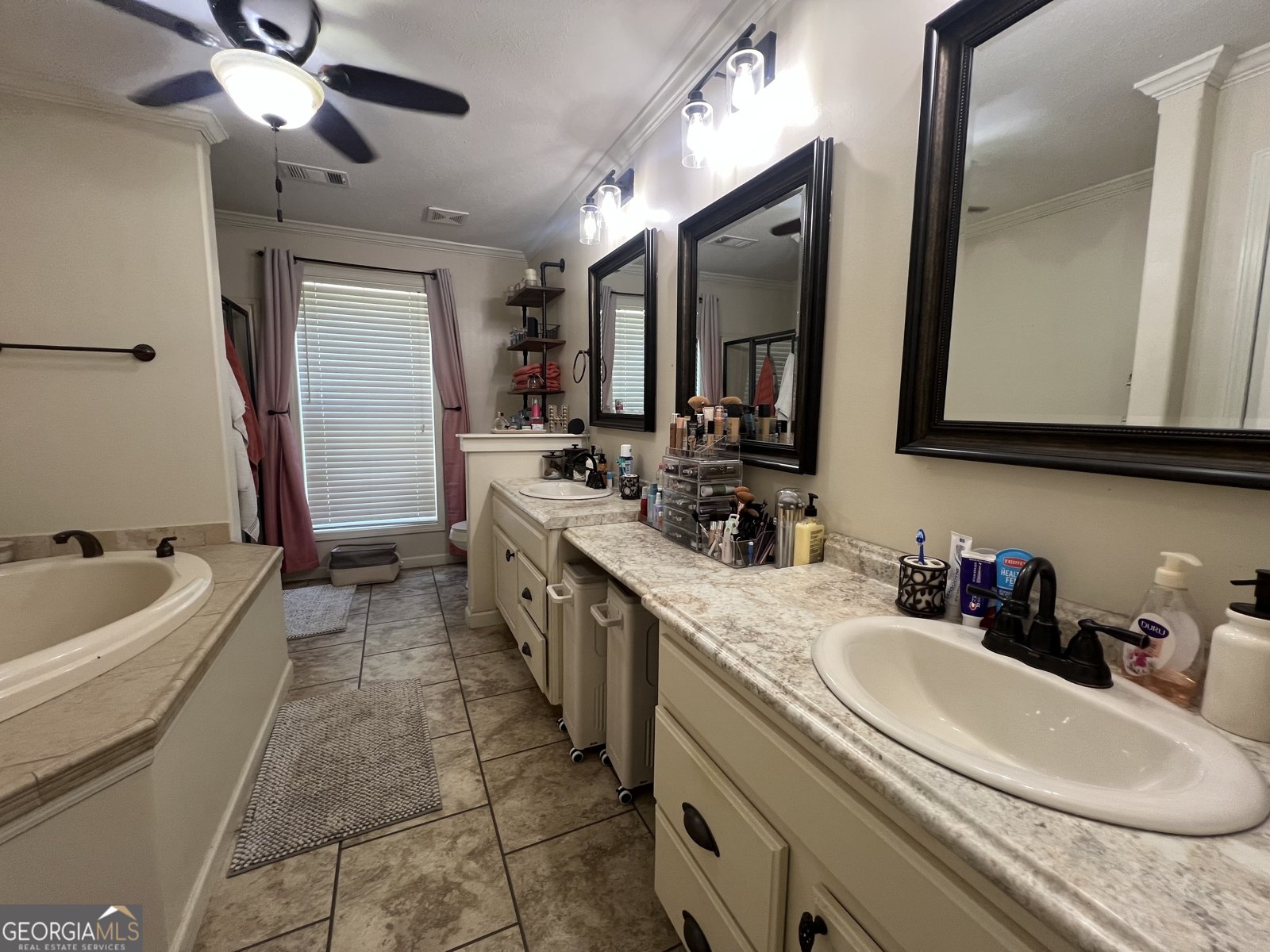 6074 Kings Way Harlem - 13