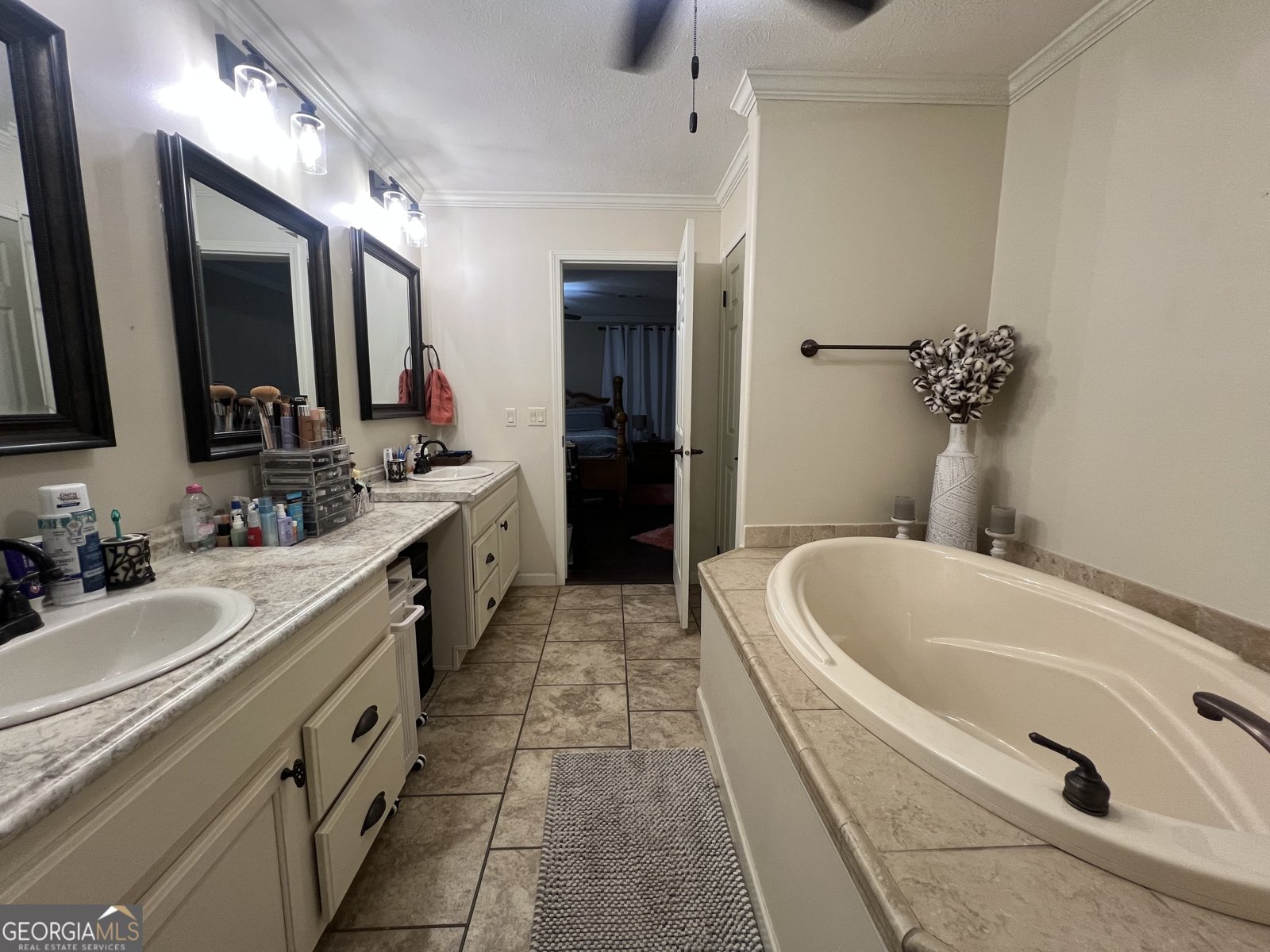 6074 Kings Way Harlem - 16