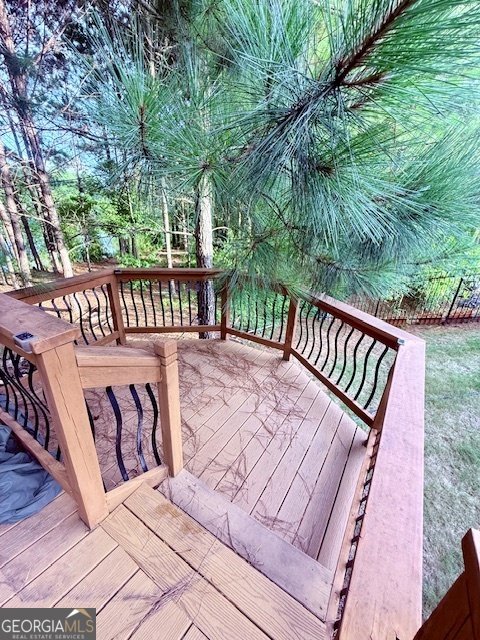 2202 Golden Eagle Drive Locust Grove - 35