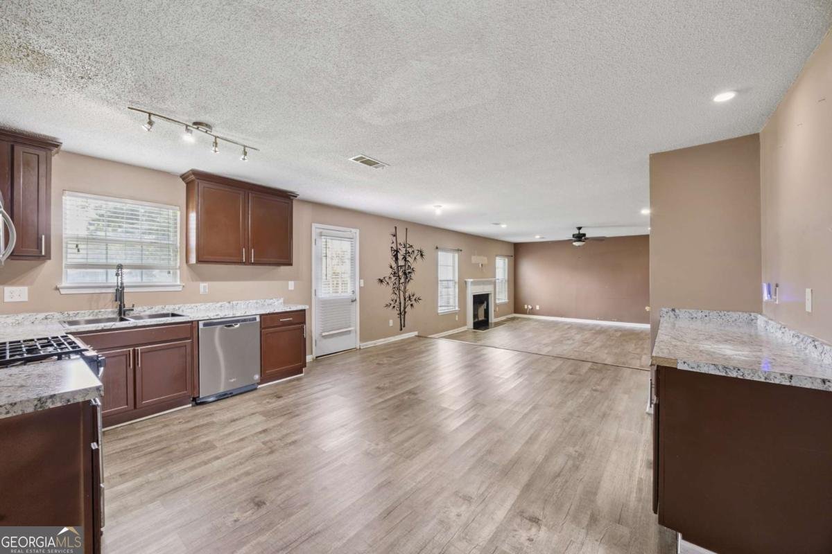 6457 Dekeon Drive Atlanta - 6
