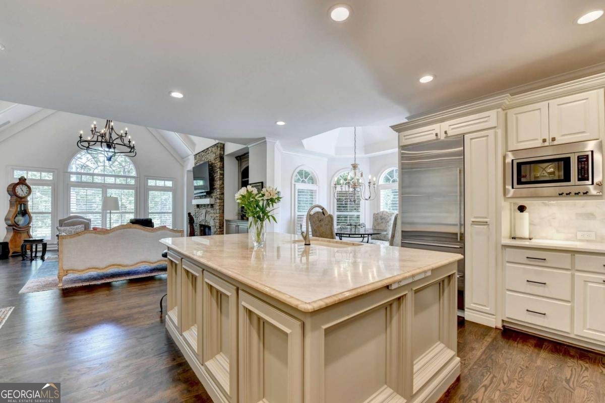 6995 Laurel Oak Drive Suwanee - 15
