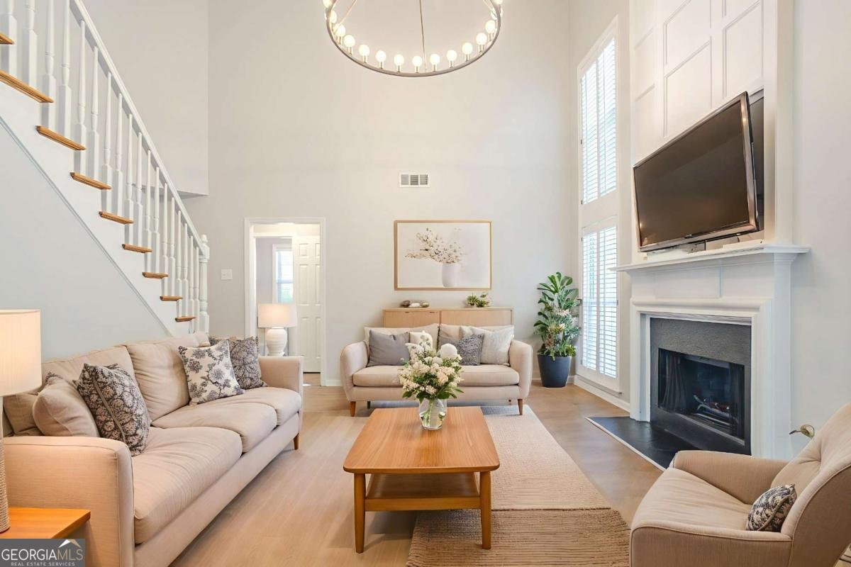 2576 Alvecot Circle Atlanta - 8