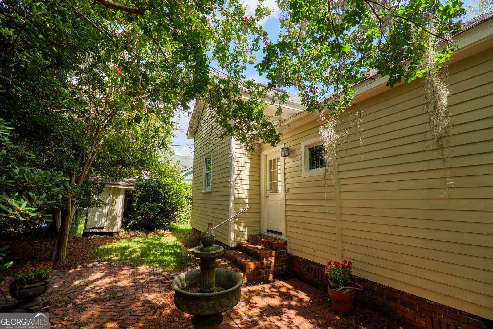 404 Floyd Street Valdosta - 27