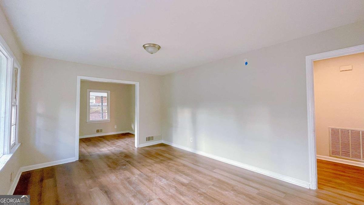 2744 Fairlane Drive Atlanta - 2