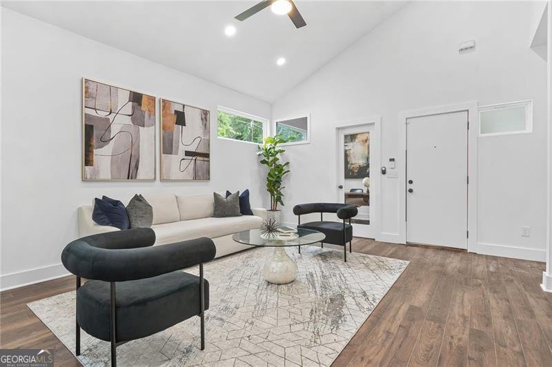 587 Woods Atlanta - 14