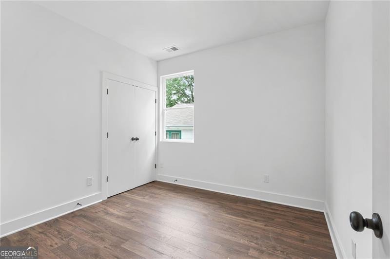 587 Woods Atlanta - 25