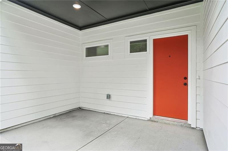 587 Woods Atlanta - 9