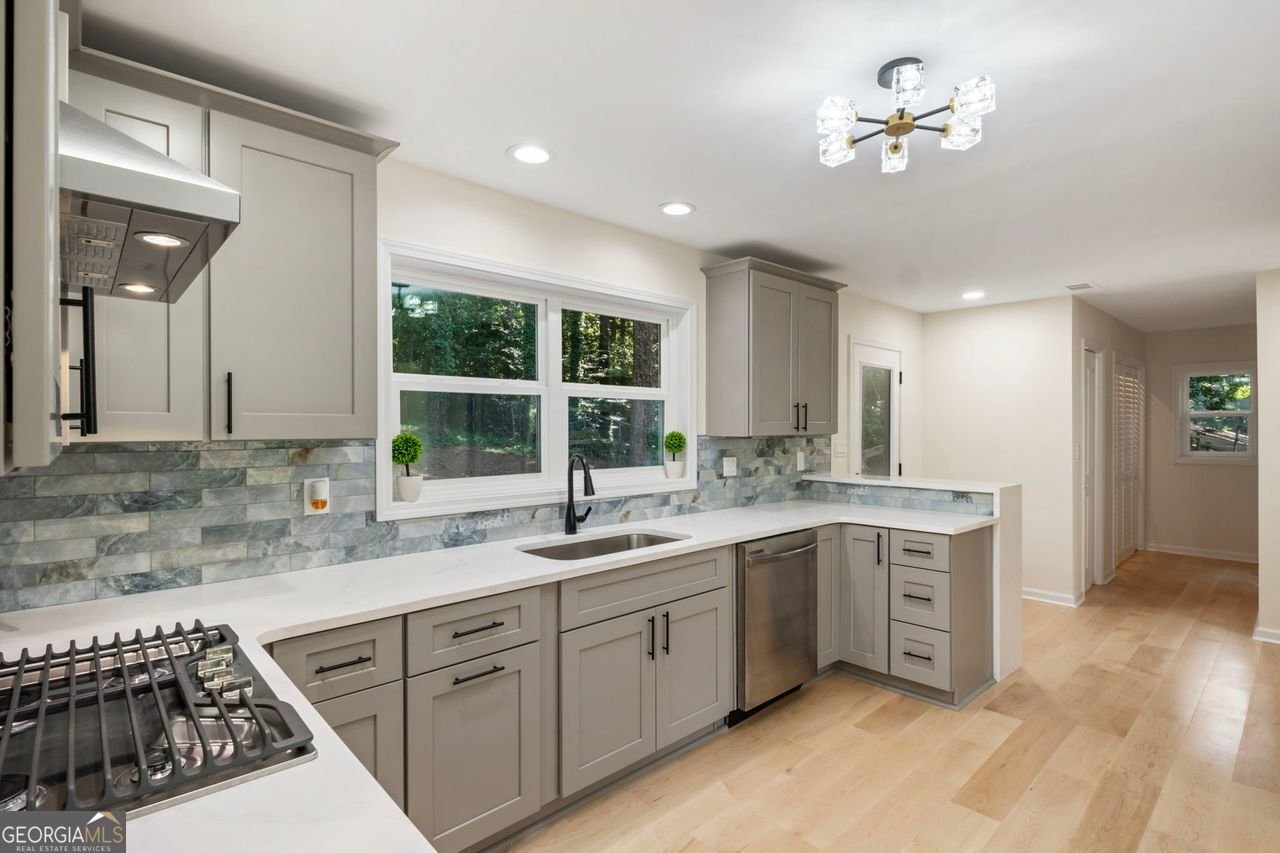 2431 Nancy Atlanta - 21