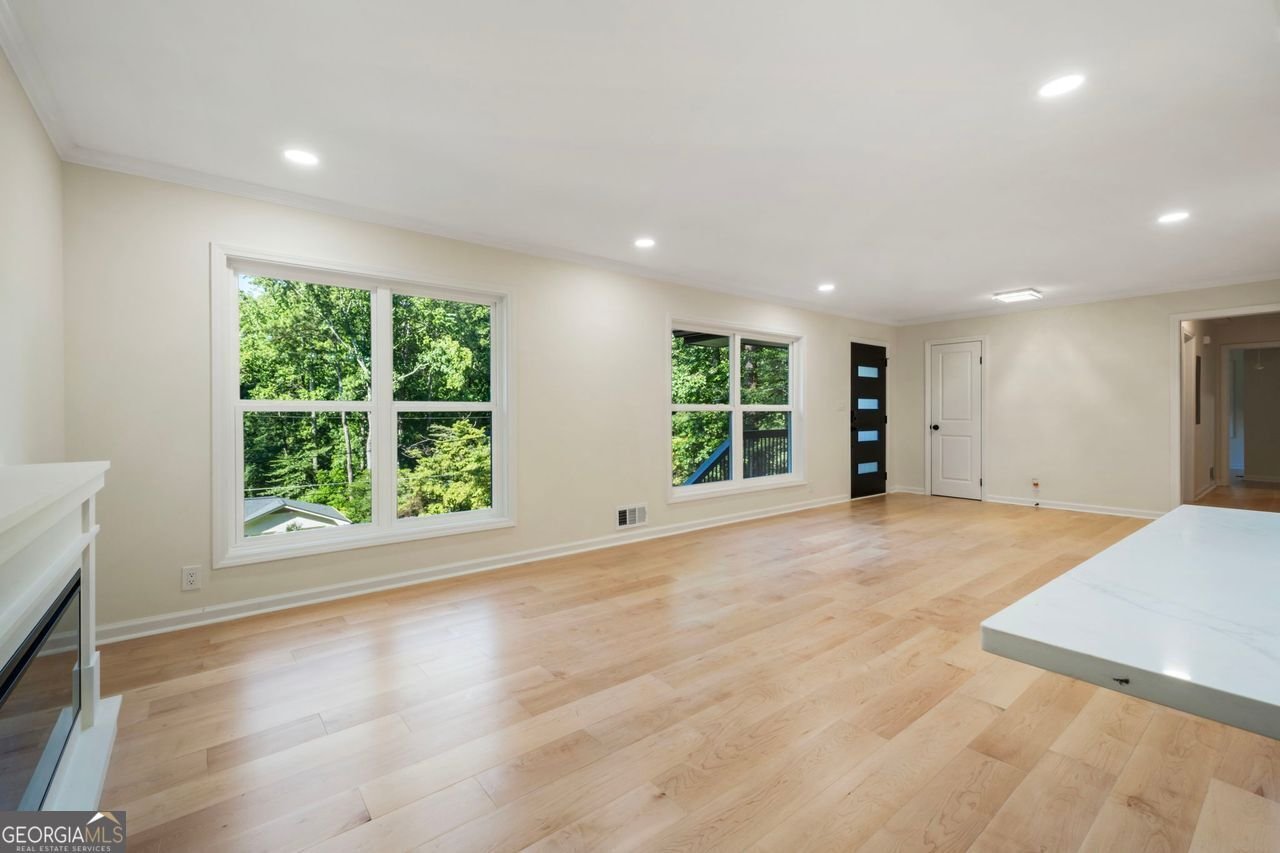 2431 Nancy Atlanta - 48