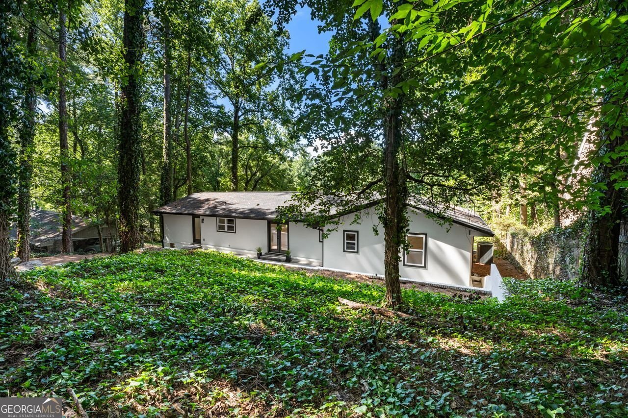 2431 Nancy Atlanta - 72